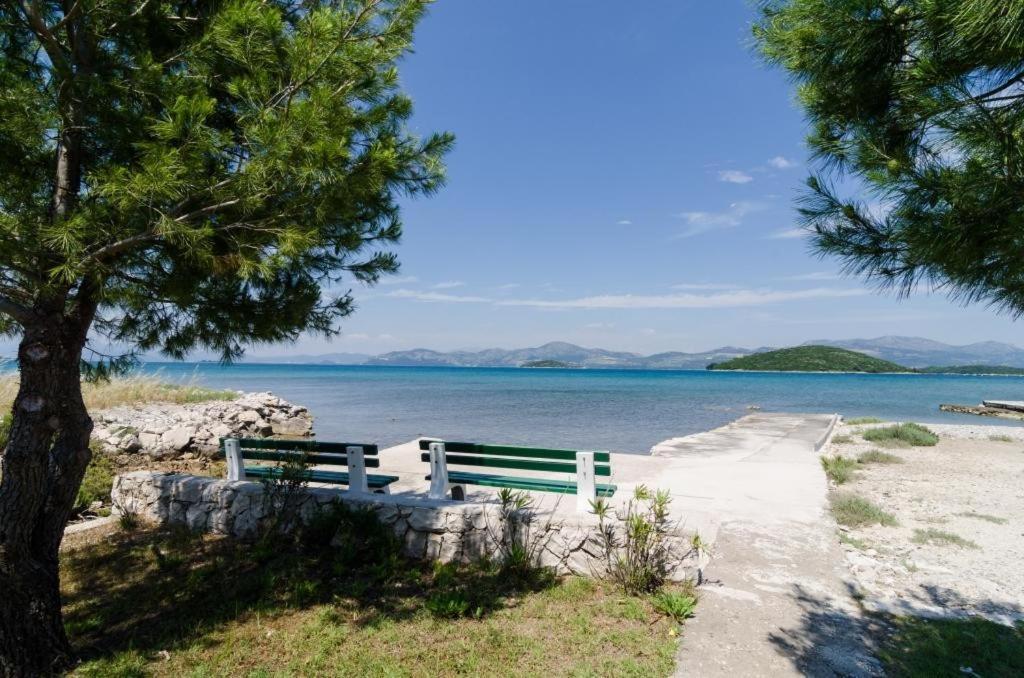 Apartments Gusti Drače Cameră foto